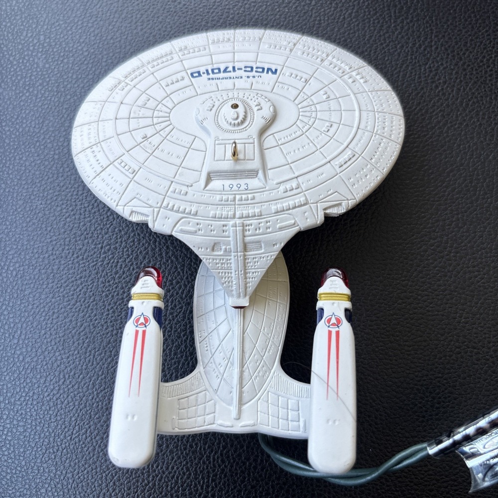 Hallmark Keepsake Ornament 1993 Star Trek The Next Generation U.S.S. Enterprise